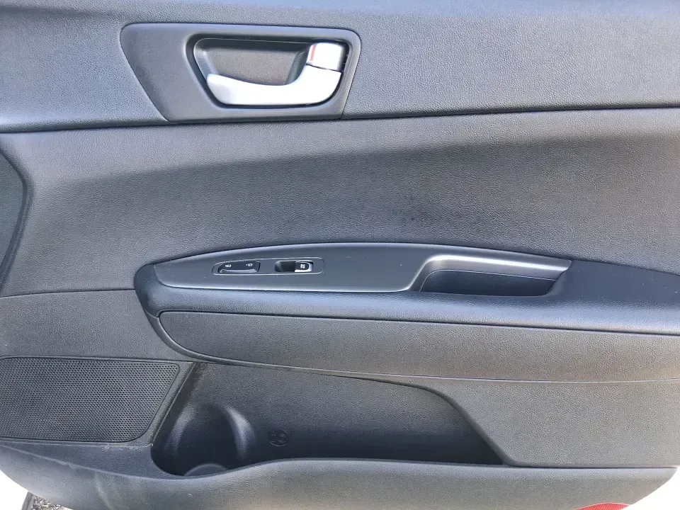 2019 Kia Optima S (5XXGT4L35KG) with an Theta II 2.4L I-4 gasoline direct injection engine, 6A transmission, located at 1099 N County Rd 25A , Troy, OH, 45373, (937) 908-9800, 40.057079, -84.212883 - Picture your next week going smoother: a comfortable, efficient sedan that makes the daily commute up I75, quick school drop-offs, and weekend runs to Dayton feel easy-without stretching your budget. This 2019 Kia Optima S is built for real life in Troy, Ohio, offering the space and technology busy - Photo#18