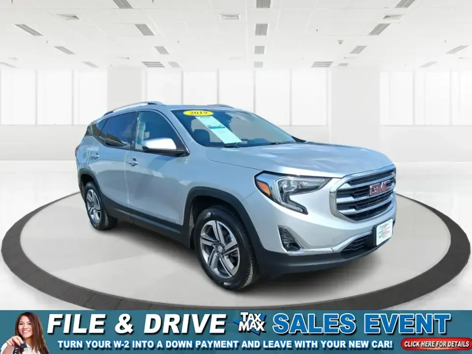 2019 GMC Terrain SLT (3GKALVEV0KL) with an 1.4L L4 DOHC 16V TURBO engine, 6A transmission, located at 1230 East Main St, Xenia, OH, 45385, (937) 908-9800, 39.688026, -83.910172 - Picture your next week: smooth morning commutes down US-35, a quick run to The Greene for errands, then a Saturday escape to John Bryan State Park with the family and gear in tow. This 2019 GMC Terrain SLT is built for that real-life rhythm-comfortable, confident in changing Ohio weather, and sized - Photo#0