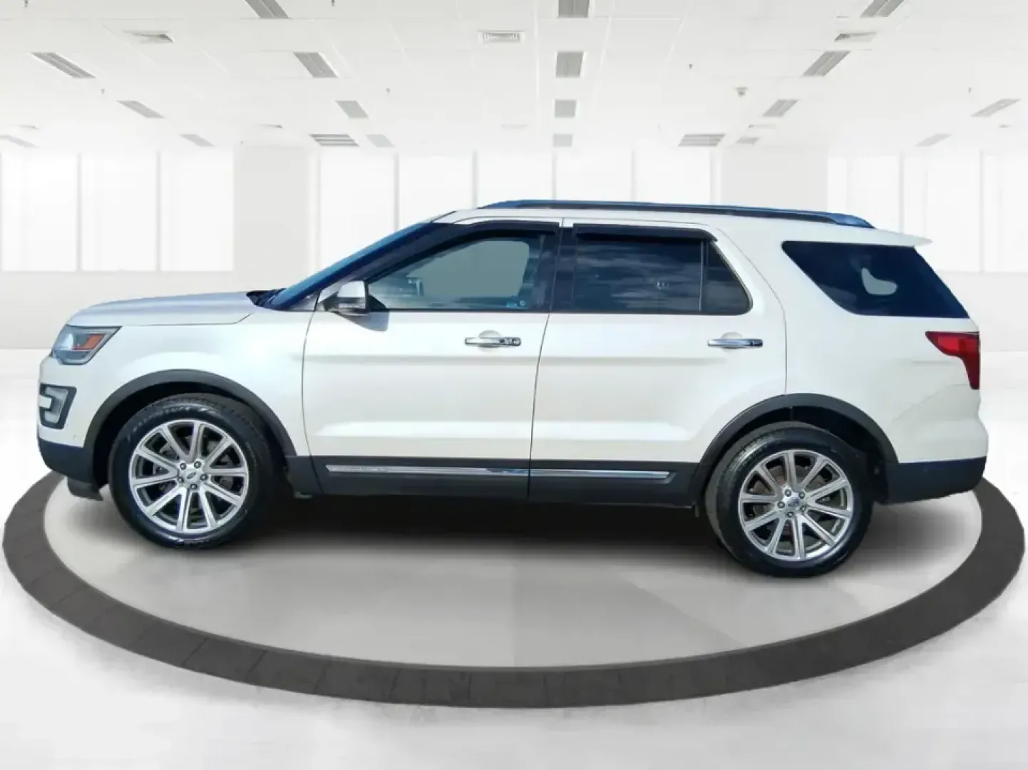 2017 Ford Explorer Limited (1FM5K8F88HG) with an EcoBoost 2.3L I-4 gasoline direct injection engine, 6A transmission, located at 1951 S Dayton Lakeview Rd., New Carlisle, OH, 45344, (937) 908-9800, 39.890999, -84.050255 - Pack up the crew, point the hood toward the next weekend getaway, and let one SUV handle the school run, the grocery haul, and the road trip to Hocking Hills without breaking a sweat. This 2017 Ford Explorer Limited 4WD in White Platinum Metallic Tri-Coat is built for real life in Ohio-comfortable f - Photo#5