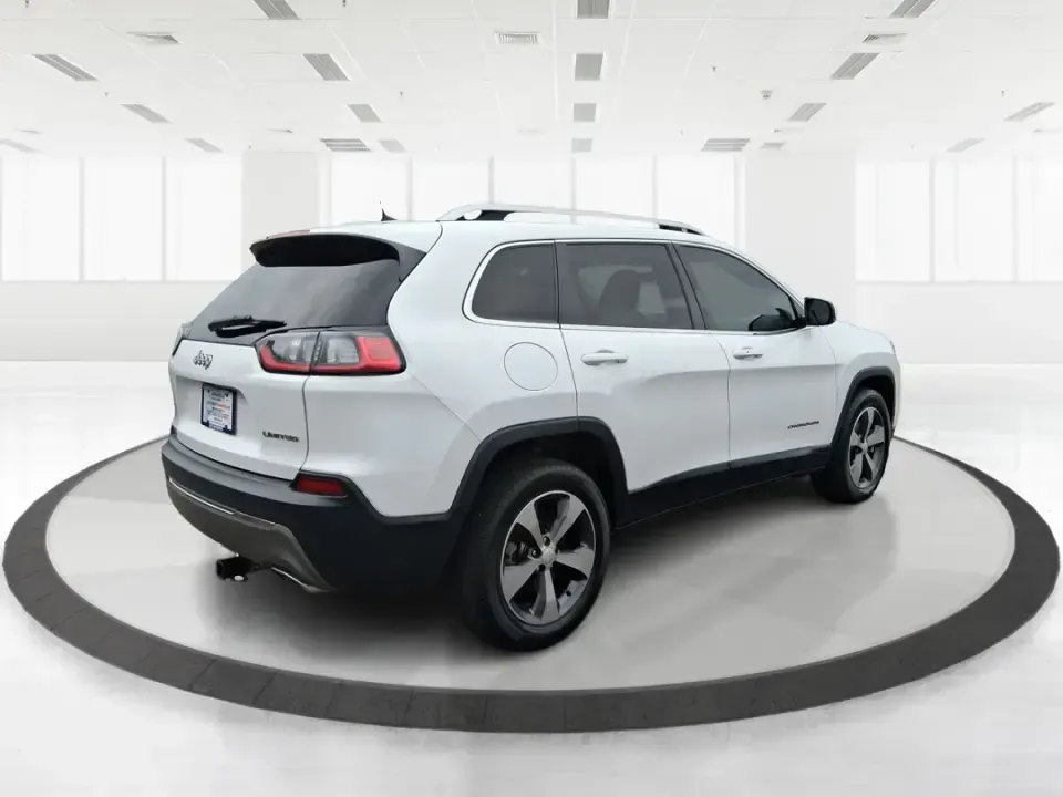 2019 Jeep Cherokee Limited 4x4 (1C4PJMDX5KD) with an 3.2L V6 DOHC 24V engine, 9A transmission, located at 8750 N County Rd 25A, Piqua, OH, 45356, (937) 908-9800, 40.164391, -84.232513 - Load up the family, point the hood toward the next weekend getaway, and let the road decide the plan-this 2019 Jeep Cherokee Limited 4x4 is built for real-life Ohio driving, from rainy school runs to spontaneous trips up I75. With confident 4x4 capability, a smooth 9-speed automatic, and a strong 3. - Photo#2