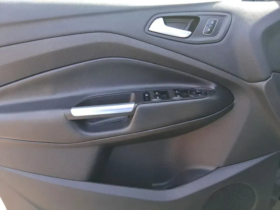 2017 Ford Escape SE (1FMCU9GD2HU) with an 1.5L L4 DOHC 16V engine, 6A transmission, located at 880 E. National Road, Vandalia, OH, 45377, (937) 908-9800, 39.891918, -84.183594 - Make every day easier-whether you're tackling a long commute up I-75, shuttling kids between school and practice, or packing up for a weekend escape to the Dayton area parks. This 2017 Ford Escape SE in Magnetic Metallic is the kind of compact SUV that fits real life in Vandalia, OH: easy to park, c - Photo#18