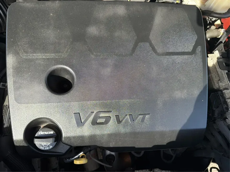 2018 Buick Enclave Premium (5GAEVBKW6JJ) with an 3.6L V-6 gasoline direct injection engine, 9A transmission, located at 1099 N County Rd 25A , Troy, OH, 45373, (937) 908-9800, 40.057079, -84.212883 - Pack the kids, queue up a playlist, and point the nose toward your next weekend getaway-this 2018 Buick Enclave Premium is built for real life in Troy, Ohio, whether you're doing school drop-offs, a long commute down I-75, or a comfortable road trip to Dayton, Columbus, or the Miami Valley. With thr - Photo#11