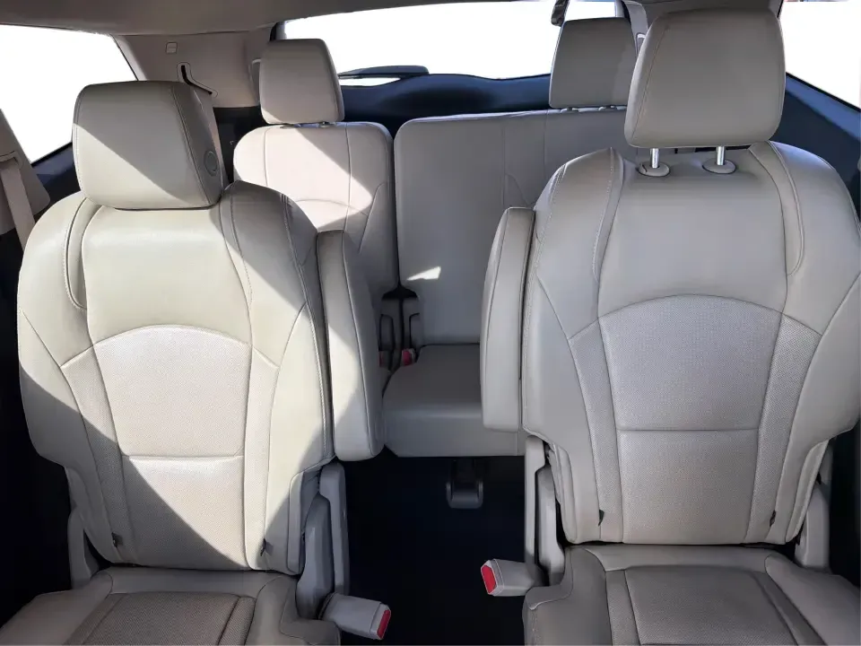 2018 Buick Enclave Premium (5GAEVBKW6JJ) with an 3.6L V-6 gasoline direct injection engine, 9A transmission, located at 1099 N County Rd 25A , Troy, OH, 45373, (937) 908-9800, 40.057079, -84.212883 - Pack the kids, queue up a playlist, and point the nose toward your next weekend getaway-this 2018 Buick Enclave Premium is built for real life in Troy, Ohio, whether you're doing school drop-offs, a long commute down I-75, or a comfortable road trip to Dayton, Columbus, or the Miami Valley. With thr - Photo#14