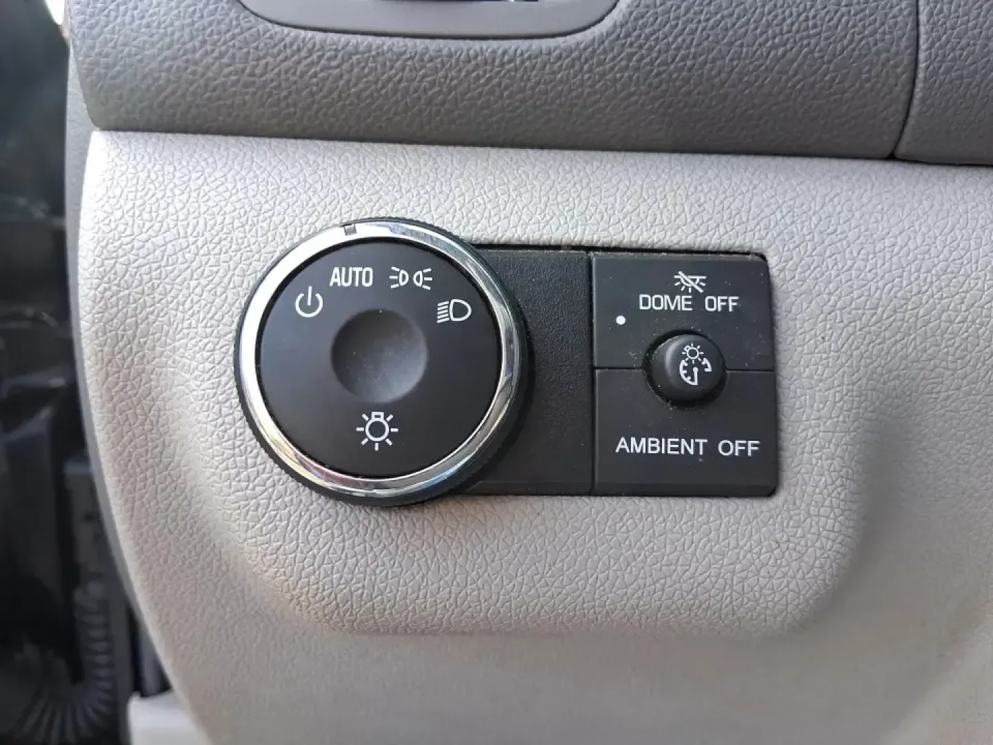 2015 Buick Enclave Convenience (5GAKRAKD3FJ) with an 3.6L V-6 gasoline direct injection engine, 6-Speed Automatic Overdrive transmission, located at 1184 Kauffman Ave, Fairborn, OH, 45324, (937) 908-9800, 39.807072, -84.030914 - Load up the kids, the dog, and everyone's weekend plans-this 2015 Buick Enclave Convenience is built for real life in Fairborn, from school drop-offs and grocery runs to road trips out toward Hocking Hills or a day at Wright-Patterson Air Force Base. With three-row versatility, a smooth ride, and co - Photo#16