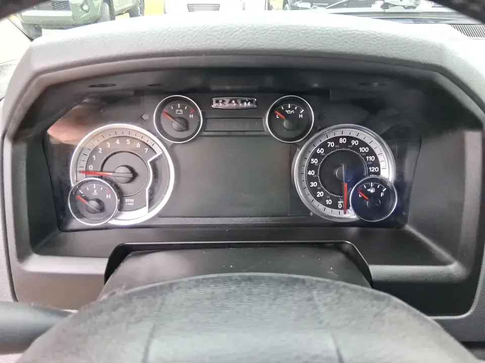2019 Ram 1500 SLT Crew Cab SWB 4WD (1C6RR7LT2KS) with an 5.7L V8 OHV 16V engine, 8A transmission, located at 1230 East Main St, Xenia, OH, 45385, (937) 908-9800, 39.688026, -83.910172 - Built for Ohio weekends and hard-working weekdays, this 2019 Ram 1500 SLT Crew Cab SWB 4WD is the kind of truck that fits real life-towing a trailer to Caesar Creek, hauling home improvement supplies after a run down US-35, or loading up the family for a day at the Greene County Fairgrounds. Finishe- Photo#14