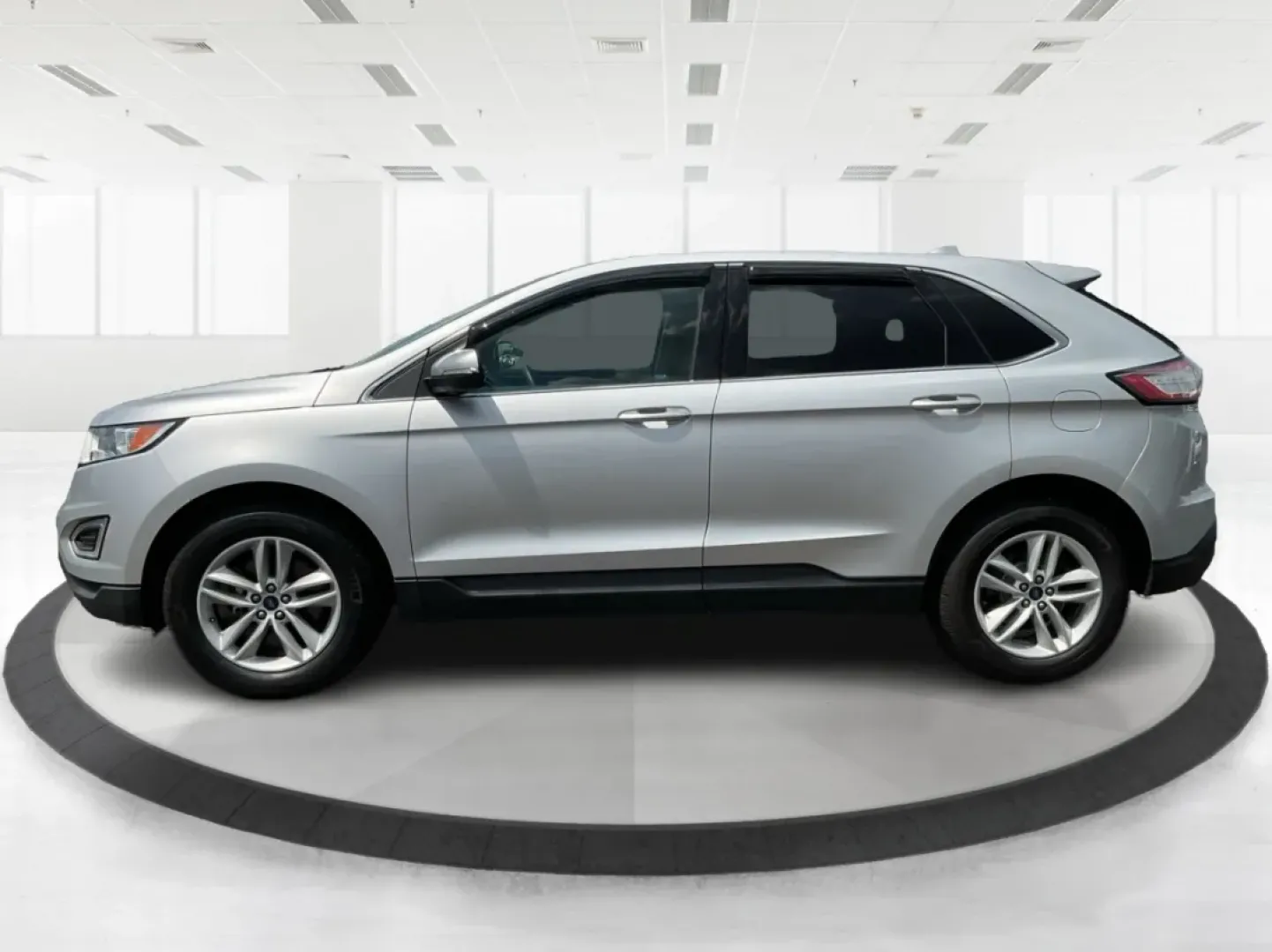 2018 Ford Edge SEL (2FMPK4J8XJB) with an 3.5L V-6 DOHC engine, located at 1184 Kauffman Ave, Fairborn, OH, 45324, (937) 908-9800, 39.807072, -84.030914 - **Explore New Adventures with the 2018 Ford Edge SEL at Advantage Car and Credit!**<br /> <br /> Are you ready to elevate your driving experience? Whether you're carting the kids to soccer practice, planning a weekend getaway, or simply commuting to work, the 2018 Ford Edge SEL offers both style and - Photo#5