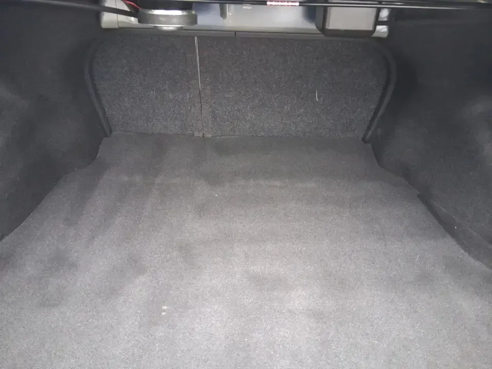 2015 Hyundai Sonata Limited (5NPE34AF5FH) with an 2.4L I-4 gasoline direct injection engine, 6-Speed Automatic transmission, located at 401 Woodman Dr, Riverside, OH, 45431, (937) 908-9800, 39.760899, -84.123421 - Picture your next week going smoother: an easy highway commute up I75, a comfortable school drop-off run through Piqua, and a weekend drive to the Miami County Fairgrounds-all in a sedan that feels upscale without the upscale price. This **2015 Hyundai Sonata Limited** in **Lakeside Blue** is built - Photo#12