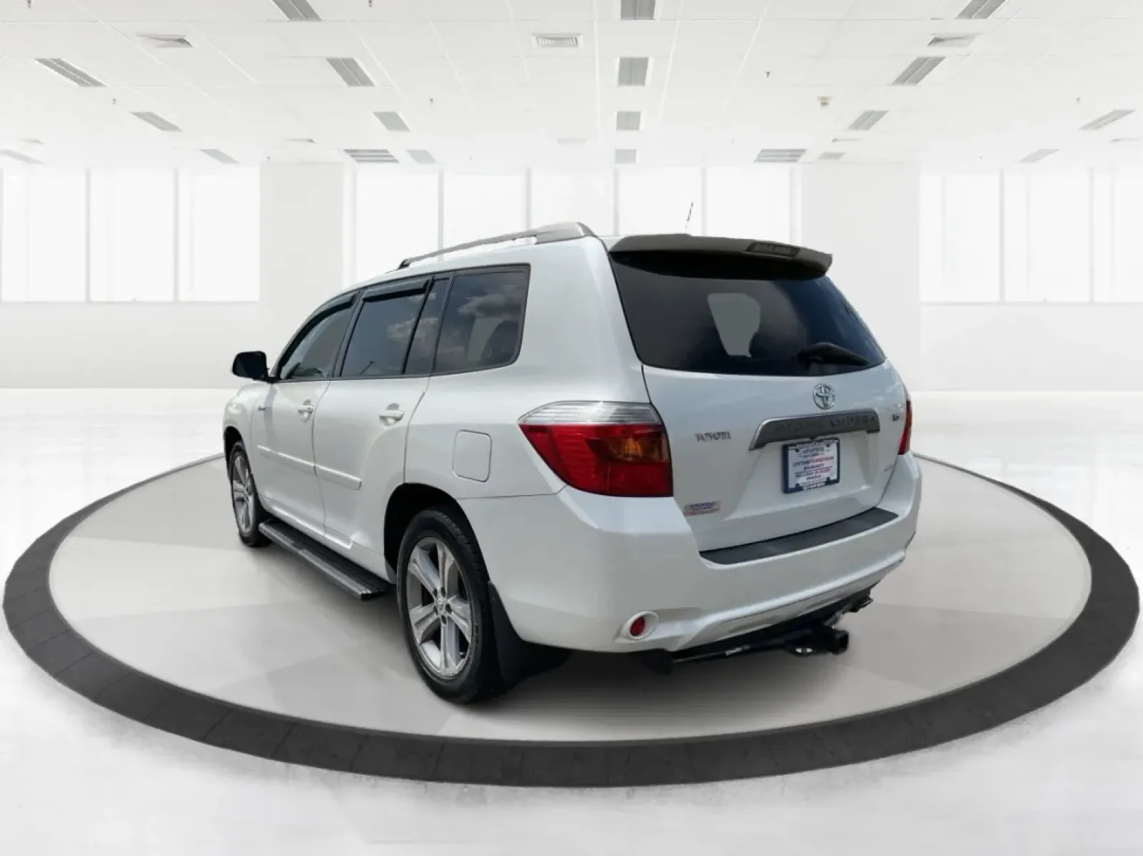 2008 Toyota Highlander Sport (JTEES43A082) with an 3.5L V-6 DOHC engine, located at 1184 Kauffman Ave, Fairborn, OH, 45324, (937) 908-9800, 39.807072, -84.030914 - 2008 Toyota Highlander Sport - Photo#4