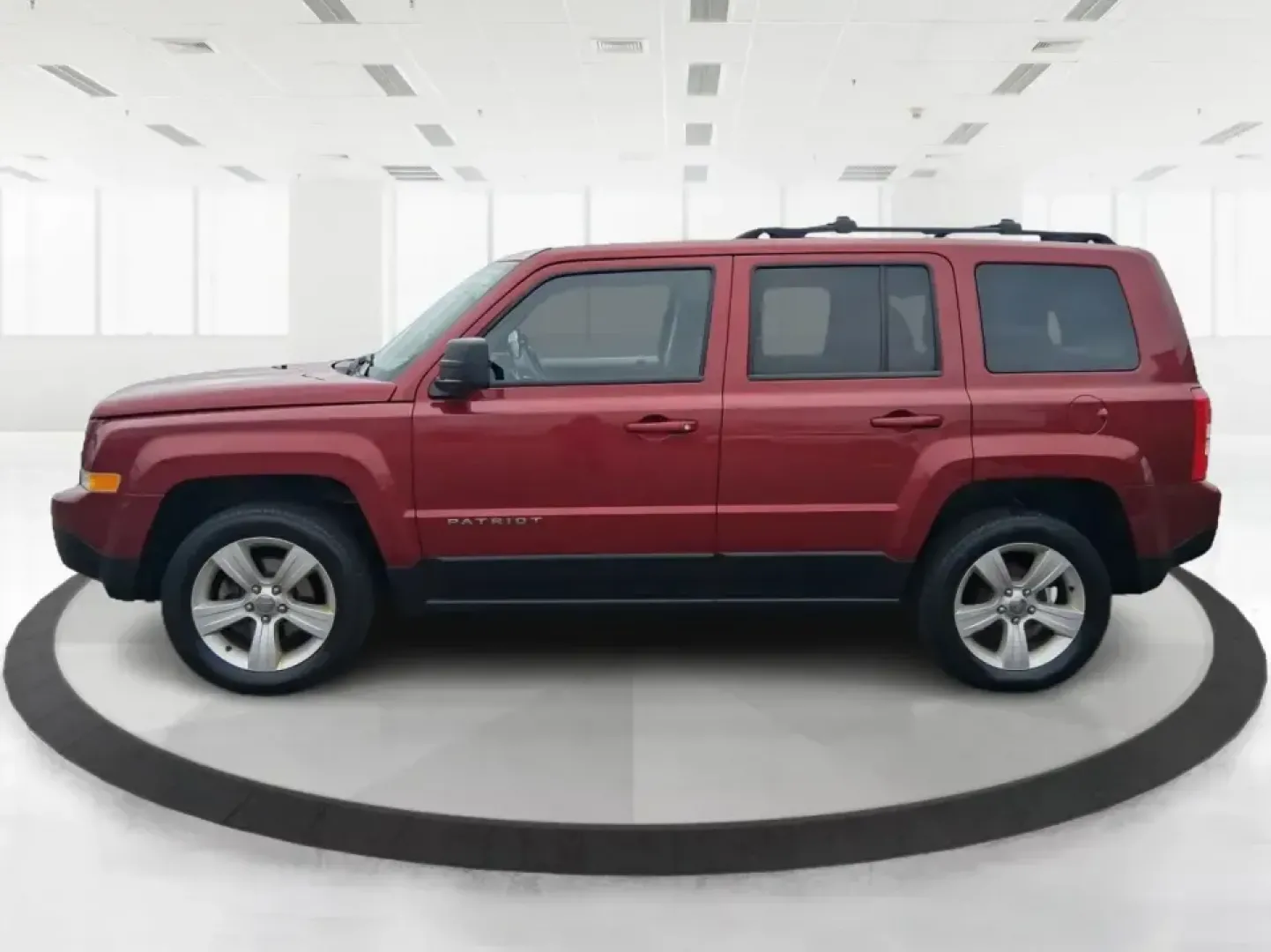 2014 Jeep Patriot Latitude (1C4NJPFB3ED) with an 2.4L L4 DOHC 16V engine, located at 1230 East Main St, Xenia, OH, 45385, (937) 908-9800, 39.688026, -83.910172 - Pack up the snacks, cue the playlist, and point the hood toward your next weekend escape-this 2014 Jeep Patriot Latitude is the kind of practical SUV that fits real life in West Central Ohio, whether you're commuting daily, shuttling kids to practice, or chasing fall colors on a backroad drive. Fini- Photo#5