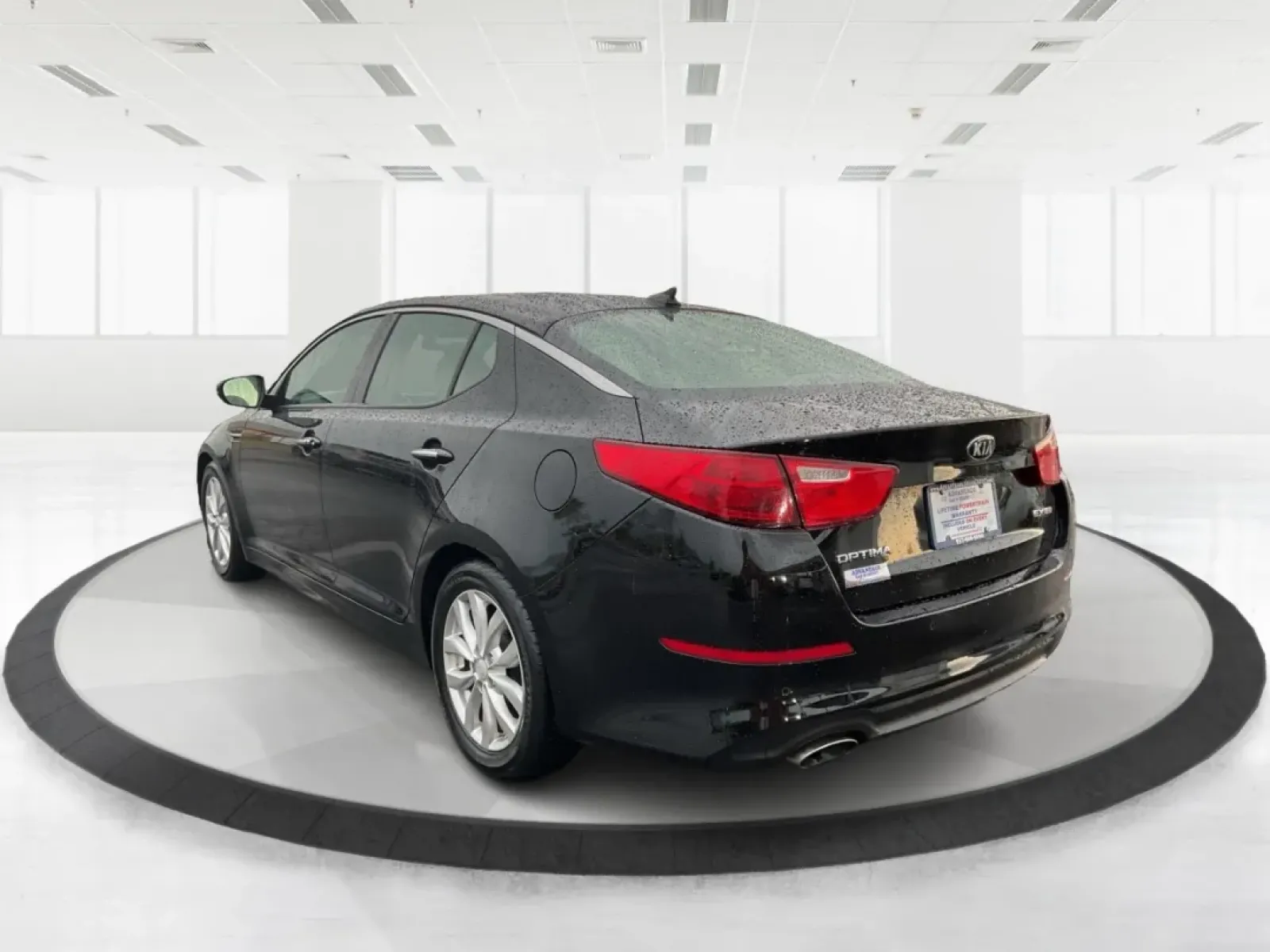 2015 Kia Optima EX (5XXGN4A76FG) with an Theta II 2.4L I-4 gasoline direct injection engine, located at 1099 N County Rd 25A , Troy, OH, 45373, (937) 908-9800, 40.057079, -84.212883 - **Elevate Your Daily Commute with the 2015 Kia Optima EX** <br /> <br /> Imagine transforming your daily drive into an experience of comfort and style. Whether you're navigating the bustling streets of Fairborn or embarking on a weekend getaway, the 2015 Kia Optima EX is designed to enhance your li - Photo#4