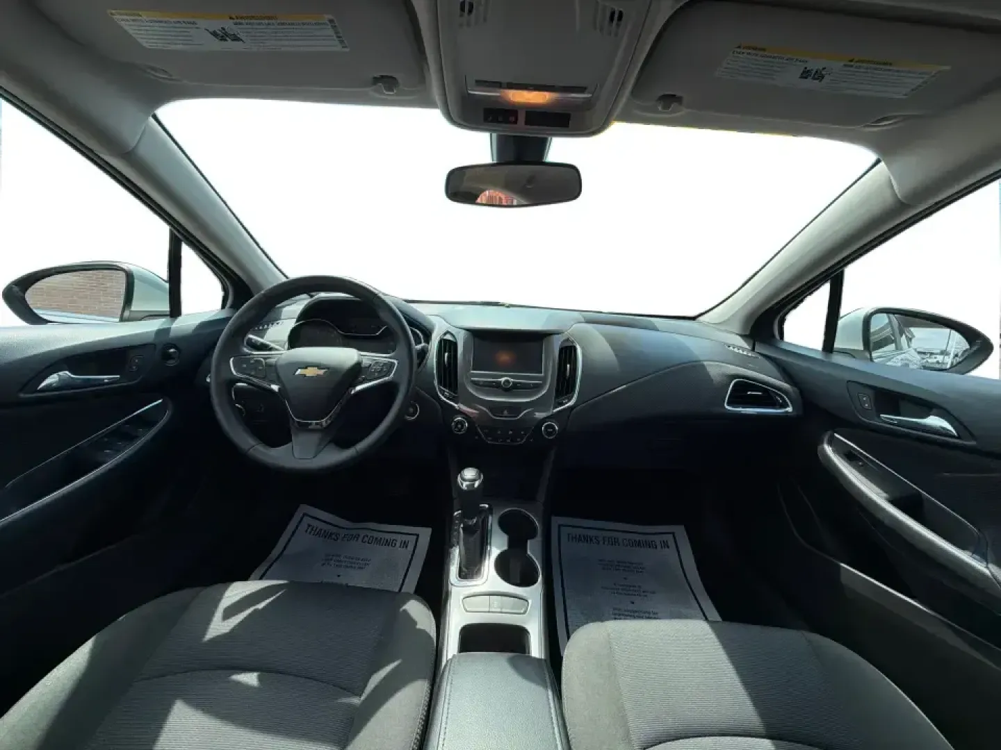 2018 Chevrolet Cruze LT Auto Hatchback (3G1BE6SM8JS) with an 1.4L L4 DOHC 16V TURBO engine, 6A transmission, located at 1230 East Main St, Xenia, OH, 45385, (937) 908-9800, 39.688026, -83.910172 - Picture your next week going smoother: a fuel-sipping hatchback for the daily commute up I75, roomy enough for grocery runs after practice, and nimble for squeezing into tight spots near the Dayton area. This 2018 Chevrolet Cruze LT Auto Hatchback in Silver Ice Metallic is a smart pick for drivers w- Photo#21