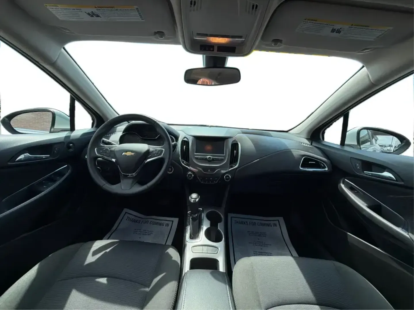 2018 Chevrolet Cruze LT Auto Hatchback (3G1BE6SM8JS) with an 1.4L L4 DOHC 16V TURBO engine, 6A transmission, located at 1230 East Main St, Xenia, OH, 45385, (937) 908-9800, 39.688026, -83.910172 - Picture your next week going smoother: a fuel-sipping hatchback for the daily commute up I75, roomy enough for grocery runs after practice, and nimble for squeezing into tight spots near the Dayton area. This 2018 Chevrolet Cruze LT Auto Hatchback in Silver Ice Metallic is a smart pick for drivers w- Photo#22