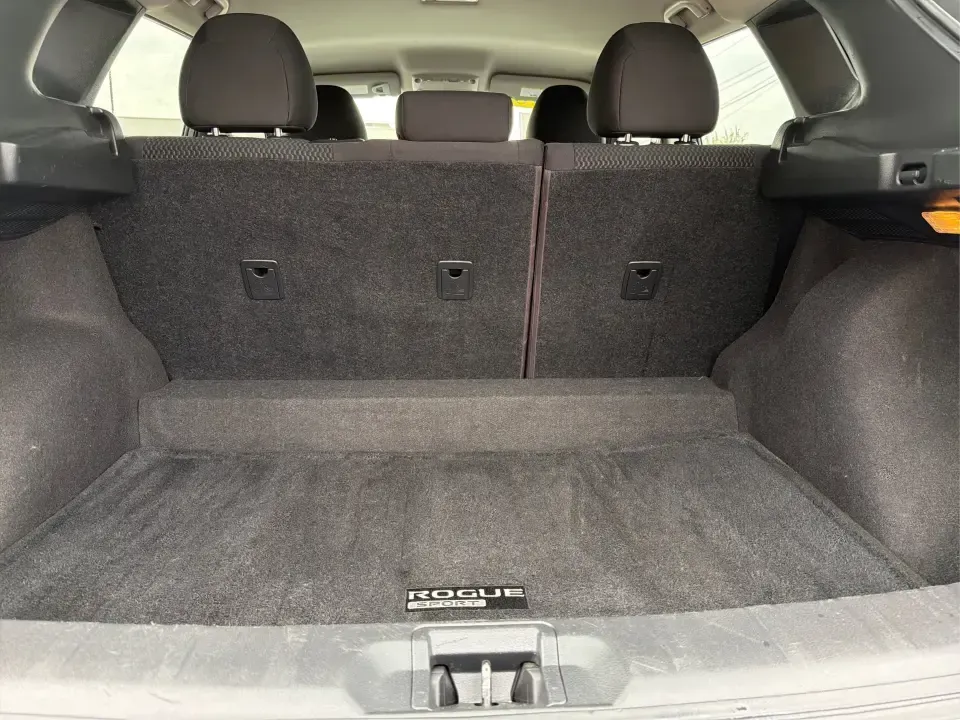 2018 Nissan Rogue S (JN1BJ1CP6JW) with an 2L I-4 gasoline direct injection engine, CVT transmission, located at 4508 South Dixie Dr, Moraine, OH, 45439, (937) 908-9800, 39.689976, -84.218452 - Picture your next week: an easy I75 commute into Dayton, school drop-offs in nearby Kettering, a Costco run, and a weekend drive down to Carillon Historical Park or a quick lap around the Dayton Mall area-all with one SUV that's sized right for real life. This 2018 Nissan Rogue S in sleek Gun Metall - Photo#12