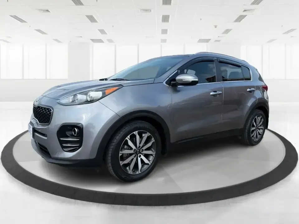 2017 Kia Sportage EX (KNDPN3AC6H7) with an Theta II 2.4L I-4 gasoline direct injection engine, 6A transmission, located at 1951 S Dayton Lakeview Rd., New Carlisle, OH, 45344, (937) 908-9800, 39.890999, -84.050255 - Picture your next weekend: loading up groceries for the week, cruising I70 toward Dayton for dinner plans, or packing the cargo area for a road trip to Huber Heights, Springfield, or a quick getaway near the Great Miami River. This 2017 Kia Sportage EX in Mineral Silver is the kind of practical, com - Photo#8