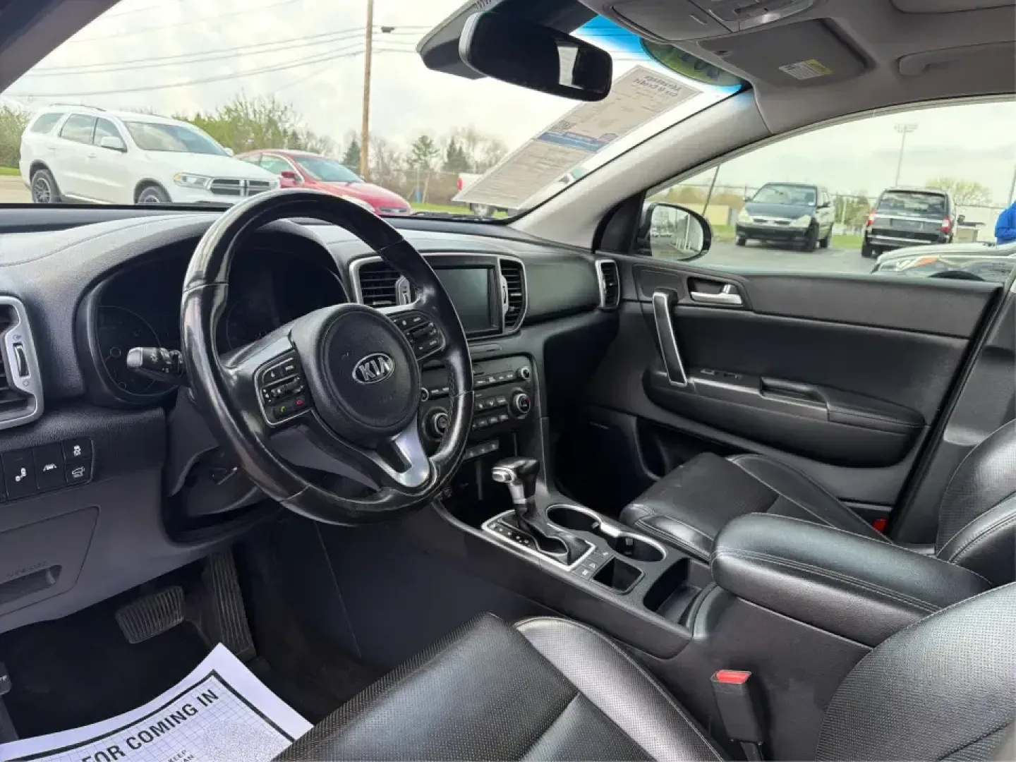 2017 Kia Sportage EX FWD (KNDPN3AC6H7) with an 2.4L V6 DOHC 24V engine, 6A transmission, located at 1951 S Dayton Lakeview Rd., New Carlisle, OH, 45344, (937) 908-9800, 39.890999, -84.050255 - Weekend getaways to Buck Creek State Park, busy school-drop mornings, and everyday commutes down I-70 or OH-235 feel a lot easier when you've got a comfortable, well-equipped crossover that fits real life. This 2017 Kia Sportage EX in Mineral Silver is a practical choice for drivers who want SUV ver- Photo#9