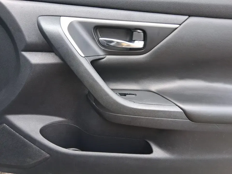 2018 Nissan Altima 2.5 SV (1N4AL3AP0JC) with an 2.5L I-4 DOHC engine, CVT transmission, located at 8750 N County Rd 25A, Piqua, OH, 45356, (937) 908-9800, 40.164391, -84.232513 - Make every mile easier-whether you're tackling a long commute down I75, running kids to practice after school, or planning a weekend day trip to the Miami County Fairgrounds. This 2018 Nissan Altima 2.5 SV in Gun Metallic is the kind of comfortable, efficient sedan that fits real-life schedules in P - Photo#19