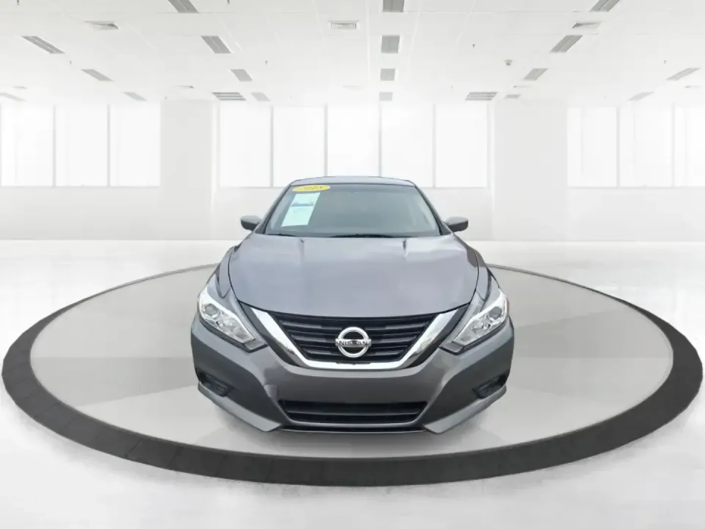 2018 Nissan Altima 2.5 SV (1N4AL3AP0JC) with an 2.5L I-4 DOHC engine, CVT transmission, located at 4508 South Dixie Dr, Moraine, OH, 45439, (937) 908-9800, 39.689976, -84.218452 - Make every mile easier-whether you're tackling a long commute down I75, running kids to practice after school, or planning a weekend day trip to the Miami County Fairgrounds. This 2018 Nissan Altima 2.5 SV in Gun Metallic is the kind of comfortable, efficient sedan that fits real-life schedules in P - Photo#7