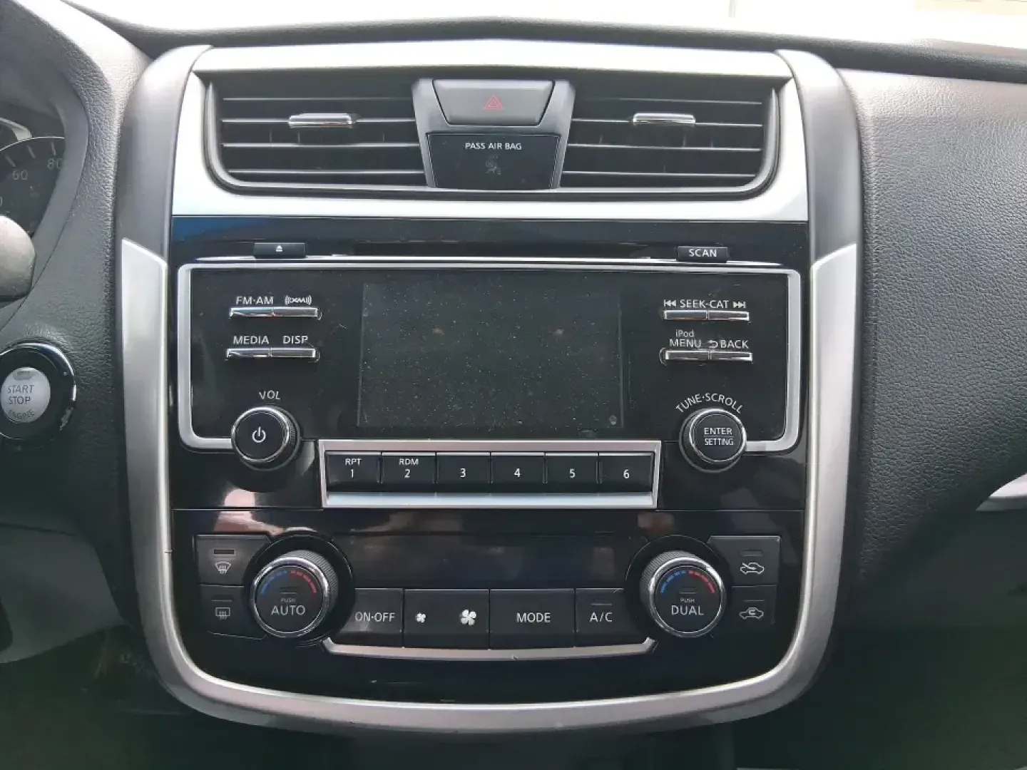2018 Nissan Altima 2.5 SV (1N4AL3AP0JC) with an 2.5L I-4 DOHC engine, CVT transmission, located at 4508 South Dixie Dr, Moraine, OH, 45439, (937) 908-9800, 39.689976, -84.218452 - Make every mile easier-whether you're tackling a long commute down I75, running kids to practice after school, or planning a weekend day trip to the Miami County Fairgrounds. This 2018 Nissan Altima 2.5 SV in Gun Metallic is the kind of comfortable, efficient sedan that fits real-life schedules in P - Photo#13