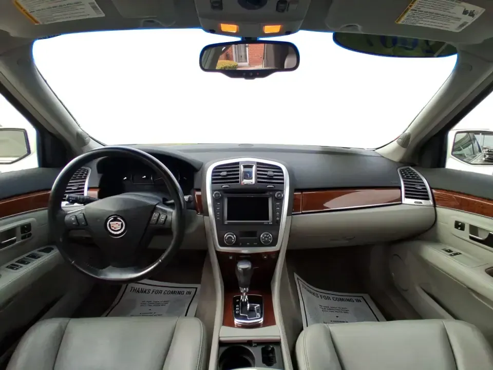 2007 Cadillac SRX V6 (1GYEE637370) with an 3.6L V-6 DOHC engine, 5-Speed Automatic Overdrive transmission, located at 8750 N County Rd 25A, Piqua, OH, 45356, (937) 908-9800, 40.164391, -84.232513 - Make your daily commute up I75 feel first-class, turn school drop-offs into a comfortable routine, and still have an SUV ready for weekend runs to Indian Lake or a quick getaway to downtown Troy. This 2007 Cadillac SRX V6 delivers the kind of upscale ride and practical versatility that fits real lif - Photo#21