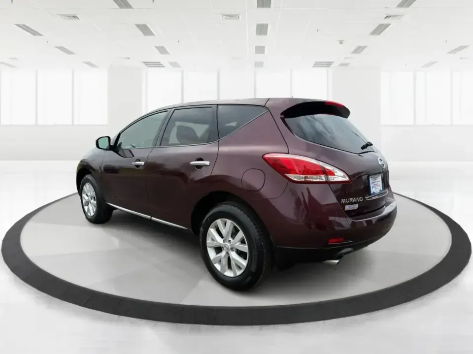 2013 Nissan Murano S (JN8AZ1MW8DW) with an 3.5L V-6 DOHC engine, Continuously Variable Transmission transmission, located at 1230 East Main St, Xenia, OH, 45385, (937) 908-9800, 39.688026, -83.910172 - Picture your next Ohio weekend: loading up the family for a day at Caesar Creek State Park, cruising out to the Greene County Fair, or tackling a long commute between Xenia, Beavercreek, and Dayton with confident comfort. This 2013 Nissan Murano S is the kind of midsize SUV that fits real life-roomy - Photo#4