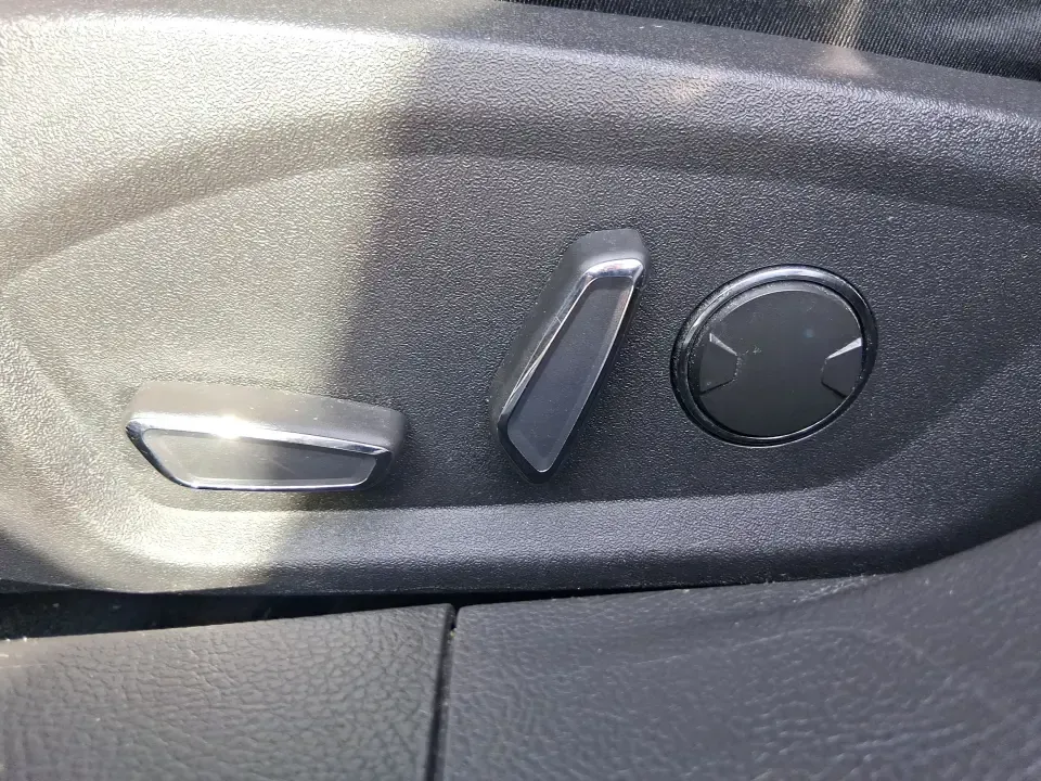 2016 Ford Fusion SE (3FA6P0H91GR) with an 2.0L L4 DOHC 16V engine, 6-Speed Automatic transmission, located at 880 E. National Road, Vandalia, OH, 45377, (937) 908-9800, 39.891918, -84.183594 - Need a dependable commuter that can handle I75 traffic, school drop-offs, and weekend runs to Dayton without draining your budget? This 2016 Ford Fusion SE in Oxford White is the kind of practical, comfortable sedan that fits real life in Vandalia-smooth for daily driving, efficient on regular unlea - Photo#18