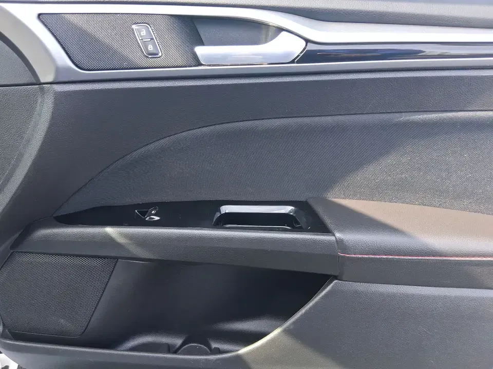 2016 Ford Fusion SE (3FA6P0H91GR) with an 2.0L L4 DOHC 16V engine, 6-Speed Automatic transmission, located at 880 E. National Road, Vandalia, OH, 45377, (937) 908-9800, 39.891918, -84.183594 - Need a dependable commuter that can handle I75 traffic, school drop-offs, and weekend runs to Dayton without draining your budget? This 2016 Ford Fusion SE in Oxford White is the kind of practical, comfortable sedan that fits real life in Vandalia-smooth for daily driving, efficient on regular unlea - Photo#20