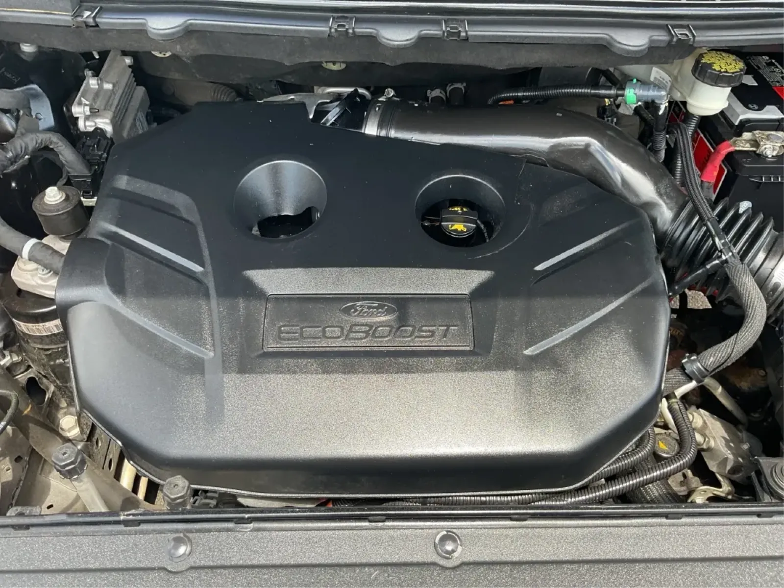 2016 Ford Edge SEL (2FMPK3J91GB) with an 3.5L V-6 DOHC engine, located at 1099 N County Rd 25A , Troy, OH, 45373, (937) 908-9800, 40.057079, -84.212883 - **Experience the Road Ahead with the 2016 Ford Edge SEL - Your Adventure Awaits!**<br /> <br /> Are you ready for your next road trip or family outing? The 2016 Ford Edge SEL is not just a car; it's a versatile SUV that caters to your lifestyle needs, making it the perfect companion for growing fami - Photo#11