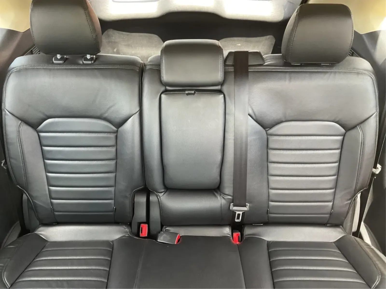 2016 Ford Edge SEL (2FMPK3J91GB) with an 3.5L V-6 DOHC engine, located at 1099 N County Rd 25A , Troy, OH, 45373, (937) 908-9800, 40.057079, -84.212883 - **Experience the Road Ahead with the 2016 Ford Edge SEL - Your Adventure Awaits!**<br /> <br /> Are you ready for your next road trip or family outing? The 2016 Ford Edge SEL is not just a car; it's a versatile SUV that caters to your lifestyle needs, making it the perfect companion for growing fami - Photo#14