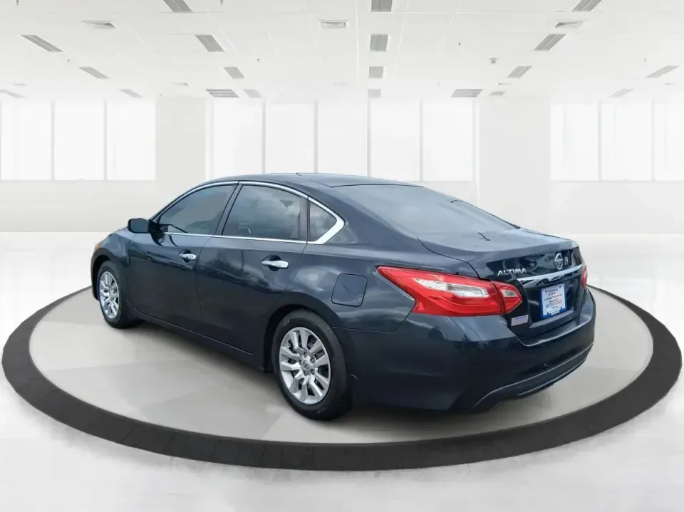 2017 Nissan Altima 2.5 S (1N4AL3AP8HC) with an 2.5L I-4 DOHC engine, CVT transmission, located at 1951 S Dayton Lakeview Rd., New Carlisle, OH, 45344, (937) 908-9800, 39.890999, -84.050255 - Need a dependable sedan that can handle the daily grind from Moraine to downtown Dayton, weekend errands around the Dayton Mall area, and the occasional road trip up I-75 without draining your budget? This 2017 Nissan Altima 2.5 S in eye-catching Storm Blue is built for real life-comfortable for lon - Photo#4