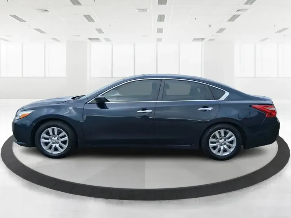 2017 Nissan Altima 2.5 S (1N4AL3AP8HC) with an 2.5L I-4 DOHC engine, CVT transmission, located at 1951 S Dayton Lakeview Rd., New Carlisle, OH, 45344, (937) 908-9800, 39.890999, -84.050255 - Need a dependable sedan that can handle the daily grind from Moraine to downtown Dayton, weekend errands around the Dayton Mall area, and the occasional road trip up I-75 without draining your budget? This 2017 Nissan Altima 2.5 S in eye-catching Storm Blue is built for real life-comfortable for lon - Photo#5