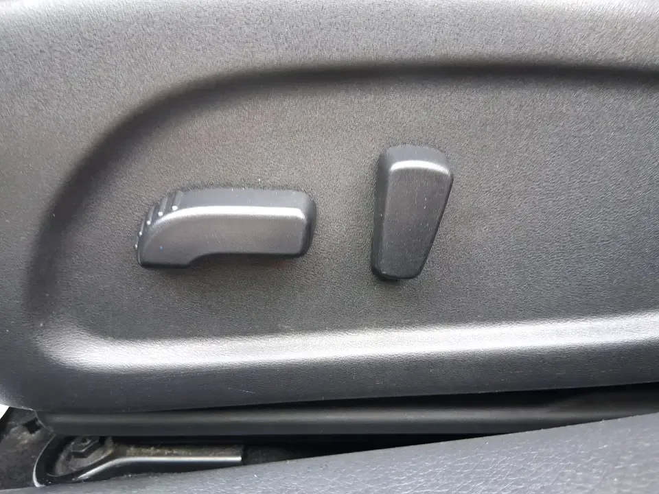 2017 Nissan Altima 2.5 S (1N4AL3AP8HC) with an 2.5L I-4 DOHC engine, CVT transmission, located at 1951 S Dayton Lakeview Rd., New Carlisle, OH, 45344, (937) 908-9800, 39.890999, -84.050255 - Need a dependable sedan that can handle the daily grind from Moraine to downtown Dayton, weekend errands around the Dayton Mall area, and the occasional road trip up I-75 without draining your budget? This 2017 Nissan Altima 2.5 S in eye-catching Storm Blue is built for real life-comfortable for lon - Photo#17