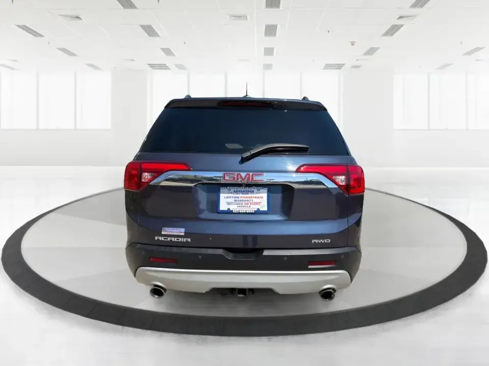 2018 GMC Acadia SLE-2 (1GKKNSLS0JZ) with an 3.6L V6 DOHC 24V engine, 6A transmission, located at 401 Woodman Dr, Riverside, OH, 45431, (937) 908-9800, 39.760899, -84.123421 - Load up the kids, the groceries, and the weekend plans-this 2018 GMC Acadia SLE-2 is the kind of SUV that makes busy life in and around Xenia feel easier. Whether you're commuting toward Dayton, juggling school drop-offs, or heading out for a road trip through Caesar Creek State Park, the Acadia del - Photo#3