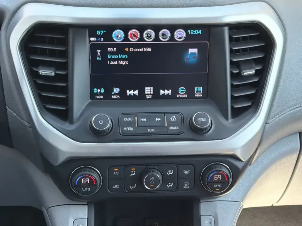 2018 GMC Acadia SLE-2 (1GKKNSLS0JZ) with an 3.6L V6 DOHC 24V engine, 6A transmission, located at 401 Woodman Dr, Riverside, OH, 45431, (937) 908-9800, 39.760899, -84.123421 - Load up the kids, the groceries, and the weekend plans-this 2018 GMC Acadia SLE-2 is the kind of SUV that makes busy life in and around Xenia feel easier. Whether you're commuting toward Dayton, juggling school drop-offs, or heading out for a road trip through Caesar Creek State Park, the Acadia del - Photo#13