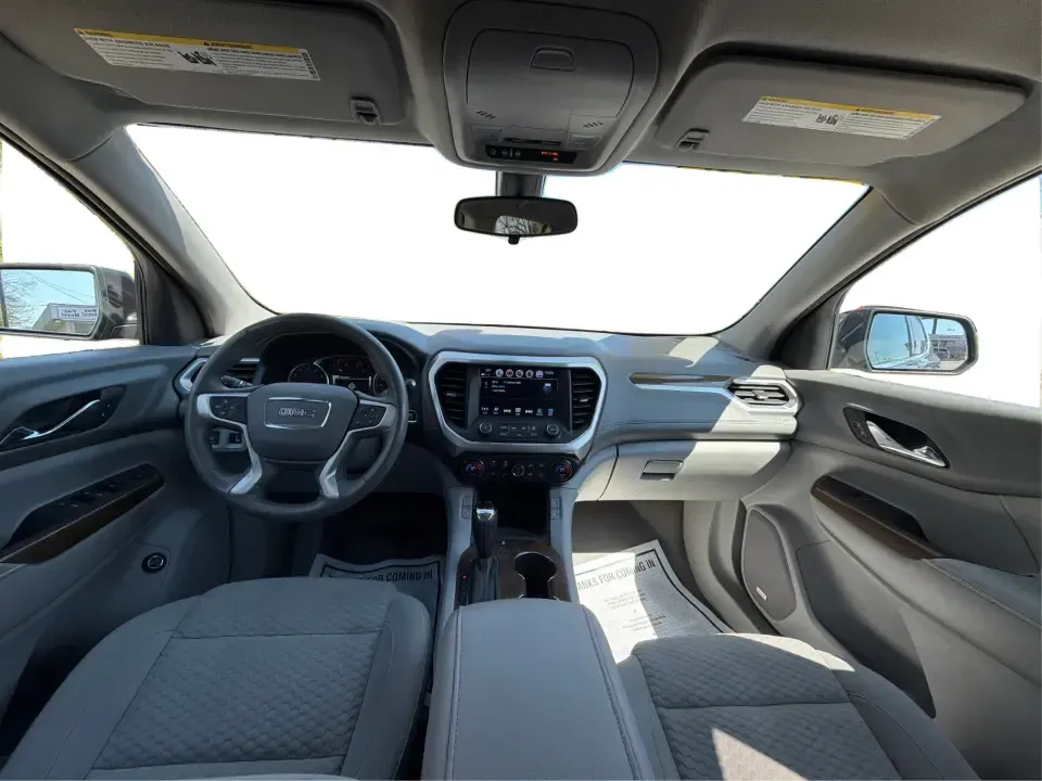 2018 GMC Acadia SLE-2 (1GKKNSLS0JZ) with an 3.6L V6 DOHC 24V engine, 6A transmission, located at 401 Woodman Dr, Riverside, OH, 45431, (937) 908-9800, 39.760899, -84.123421 - Load up the kids, the groceries, and the weekend plans-this 2018 GMC Acadia SLE-2 is the kind of SUV that makes busy life in and around Xenia feel easier. Whether you're commuting toward Dayton, juggling school drop-offs, or heading out for a road trip through Caesar Creek State Park, the Acadia del - Photo#21