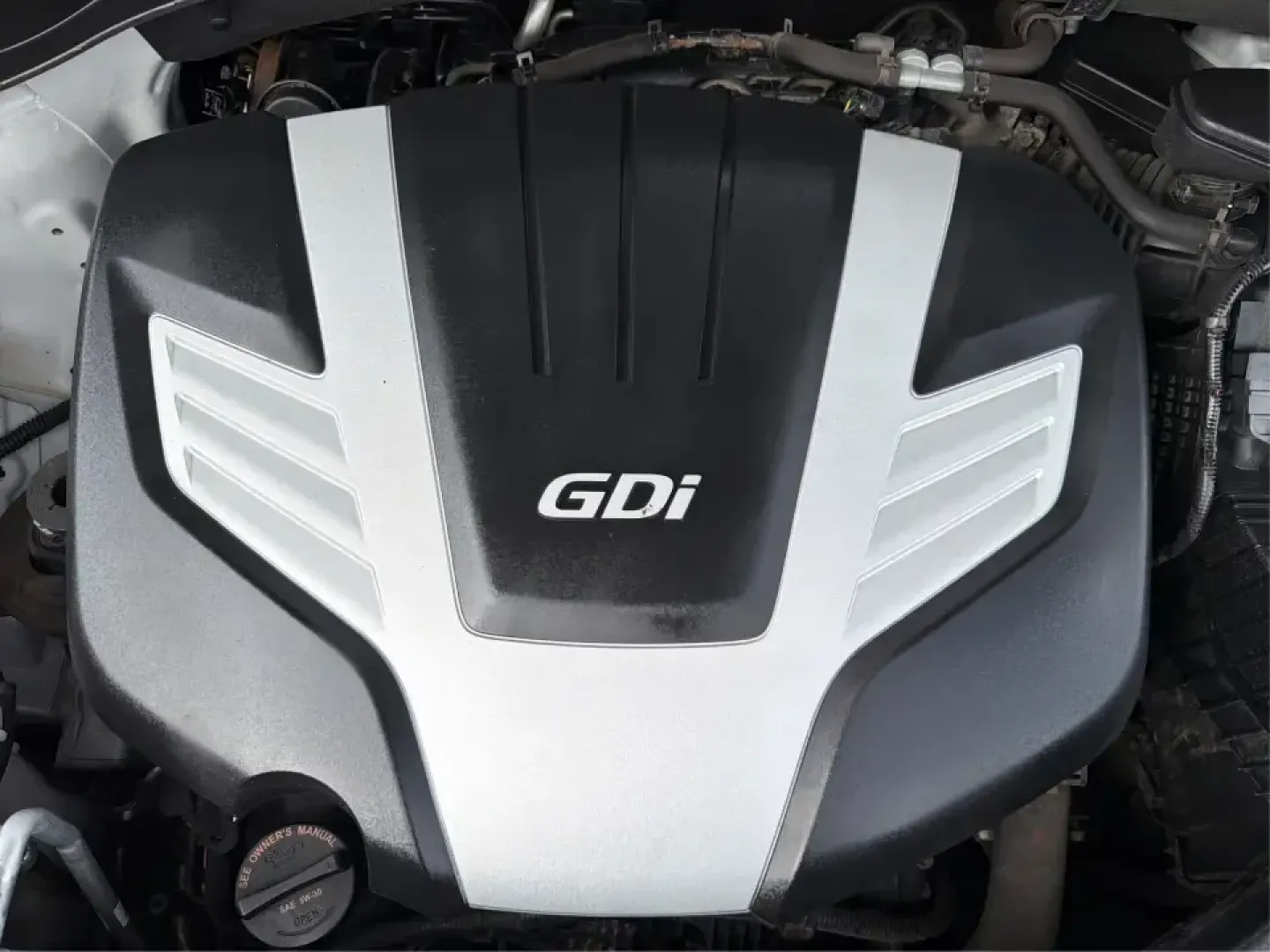 2014 Kia Sorento LX V6 (5XYKTDA74EG) with an Lambda II 3.3L V-6 gasoline direct injection engine, 6-Speed Automatic transmission, located at 8750 N County Rd 25A, Piqua, OH, 45356, (937) 908-9800, 40.164391, -84.232513 - Picture your next Ohio weekend: the kids loaded up for a day at Johnston Farm and Indian Agency, groceries stowed for the week, and enough power on tap to handle I75 merges without breaking a sweat. This 2014 Kia Sorento LX V6 in Bright Silver is the kind of do-it-all SUV that fits real life in Pi - Photo#11