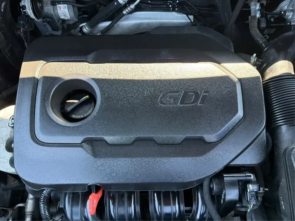 2017 Kia Sorento 2.4L L (5XYPG4A33HG) with an 2.4L I-4 gasoline direct injection engine, 6A transmission, located at 1184 Kauffman Ave, Fairborn, OH, 45324, (937) 908-9800, 39.807072, -84.030914 - Make every day easier-school drop-offs, long commutes to Wright-Patterson AFB, and weekend getaways to John Bryan State Park all feel more comfortable in an SUV that's built for real life. This **2017 Kia Sorento 2.4L L** in **Ebony Black** is a smart fit for growing families, busy professionals, an - Photo#11