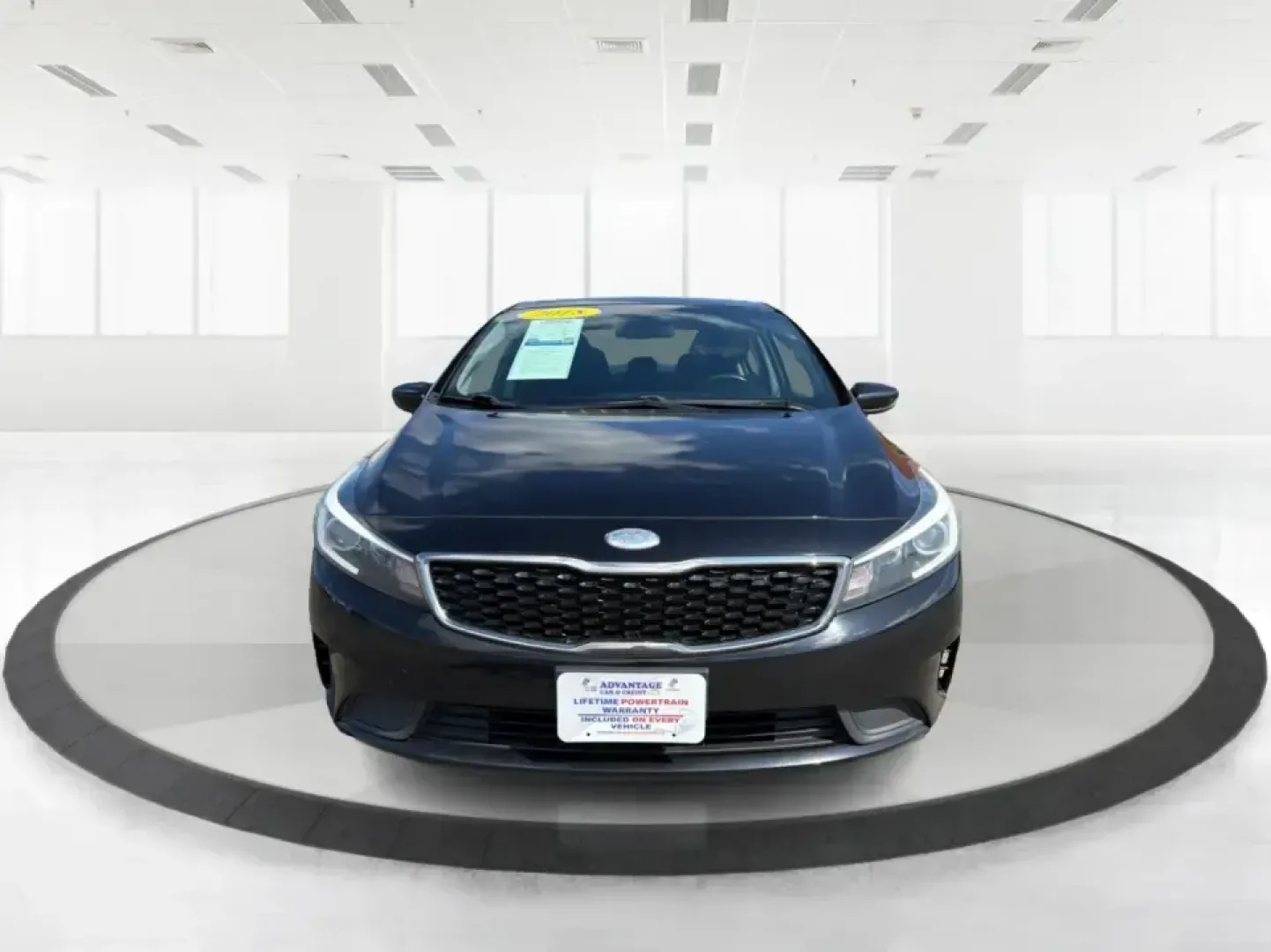 2018 Kia Forte LX (3KPFK4A79JE) with an 2L I-4 DOHC engine, 6M transmission, located at 880 E. National Road, Vandalia, OH, 45377, (937) 908-9800, 39.891918, -84.183594 - Need a dependable commuter that's easy to park downtown, comfortable for I-75 and SR-725 traffic, and still stylish enough for dinner in the Dayton area? This 2018 Kia Forte LX in Aurora Black is a smart, budget-friendly sedan that fits real life in Moraine, OH-whether you're stacking miles for work - Photo#7