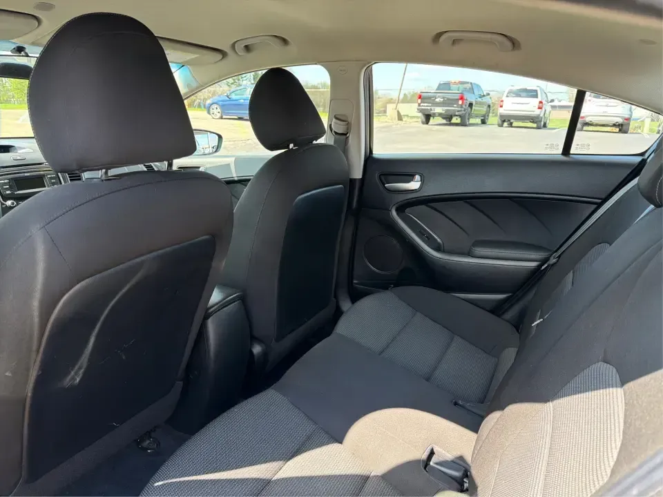 2018 Kia Forte LX (3KPFK4A79JE) with an 2L I-4 DOHC engine, 6M transmission, located at 1230 East Main St, Xenia, OH, 45385, (937) 908-9800, 39.688026, -83.910172 - Need a dependable commuter that's easy to park downtown, comfortable for I-75 and SR-725 traffic, and still stylish enough for dinner in the Dayton area? This 2018 Kia Forte LX in Aurora Black is a smart, budget-friendly sedan that fits real life in Moraine, OH-whether you're stacking miles for work - Photo#10