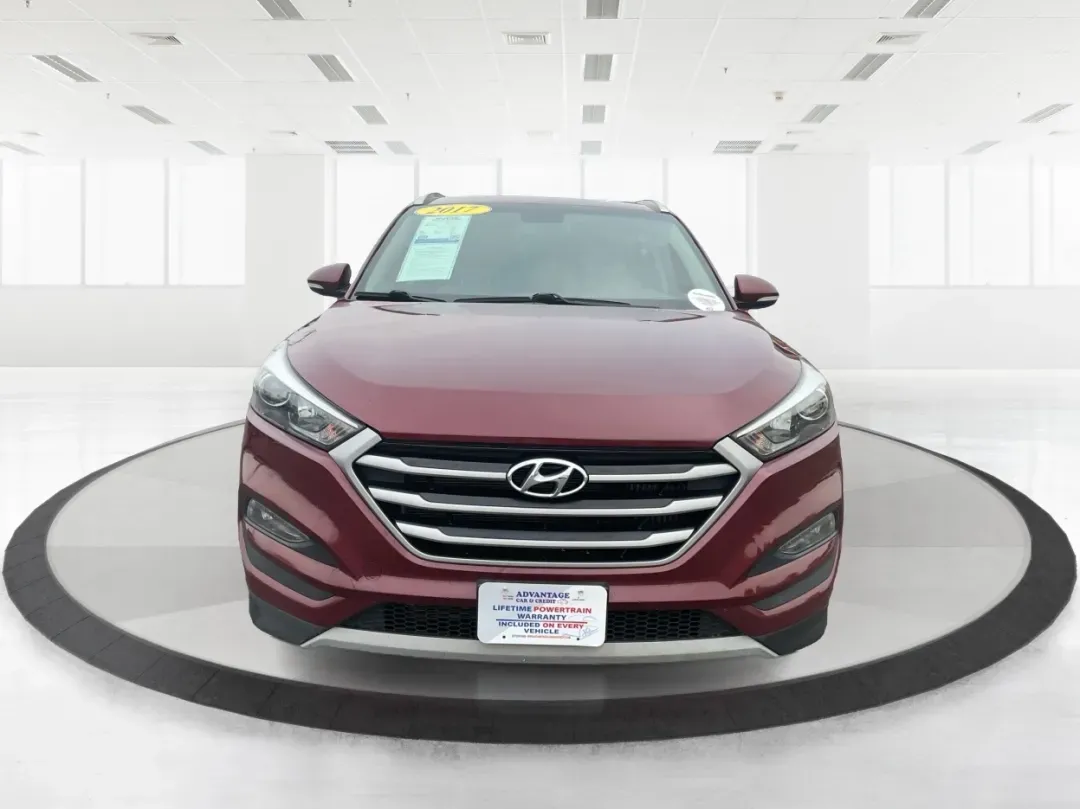 2017 Hyundai Tucson Sport (KM8J3CA29HU) with an 1.6L I-4 gasoline direct injection engine, located at 1951 S Dayton Lakeview Rd., New Carlisle, OH, 45344, (937) 908-9800, 39.890999, -84.050255 - **Discover Adventure in the 2017 Hyundai Tucson: Your Ideal SUV for Every Journey!**<br /> <br /> Are you ready to elevate your driving experience? The 2017 Hyundai Tucson in striking Ruby Wine is here, tailored for those who crave versatility and reliability in their daily adventures. Whether you'r - Photo#7