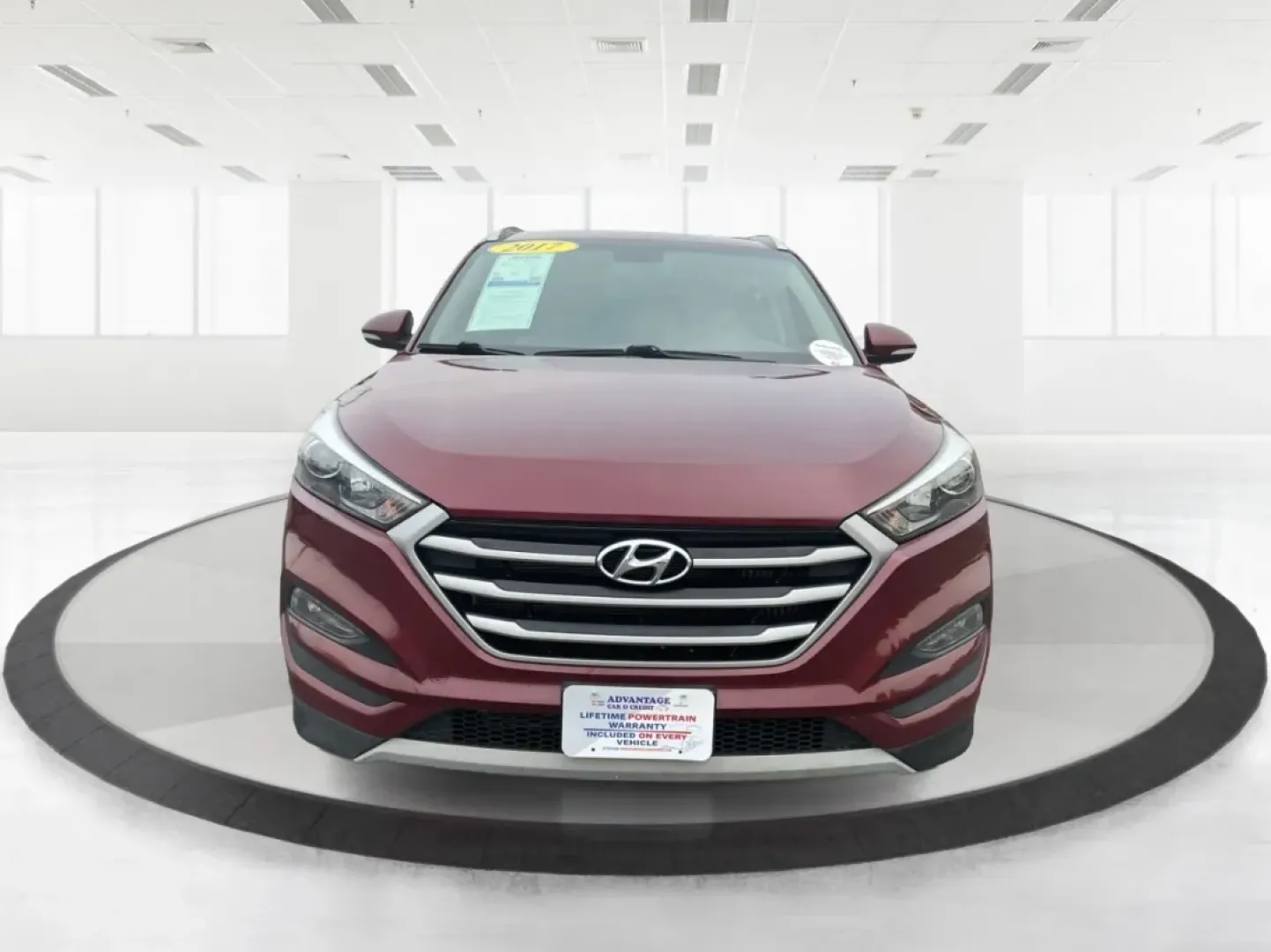 2017 Hyundai Tucson Sport (KM8J3CA29HU) with an 1.6L I-4 gasoline direct injection engine, located at 401 Woodman Dr, Riverside, OH, 45431, (937) 908-9800, 39.760899, -84.123421 - **Discover Adventure in the 2017 Hyundai Tucson: Your Ideal SUV for Every Journey!**<br /> <br /> Are you ready to elevate your driving experience? The 2017 Hyundai Tucson in striking Ruby Wine is here, tailored for those who crave versatility and reliability in their daily adventures. Whether you'r - Photo#7