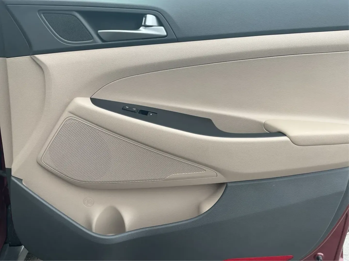 2017 Hyundai Tucson Sport (KM8J3CA29HU) with an 1.6L I-4 gasoline direct injection engine, located at 401 Woodman Dr, Riverside, OH, 45431, (937) 908-9800, 39.760899, -84.123421 - **Discover Adventure in the 2017 Hyundai Tucson: Your Ideal SUV for Every Journey!**<br /> <br /> Are you ready to elevate your driving experience? The 2017 Hyundai Tucson in striking Ruby Wine is here, tailored for those who crave versatility and reliability in their daily adventures. Whether you'r - Photo#19