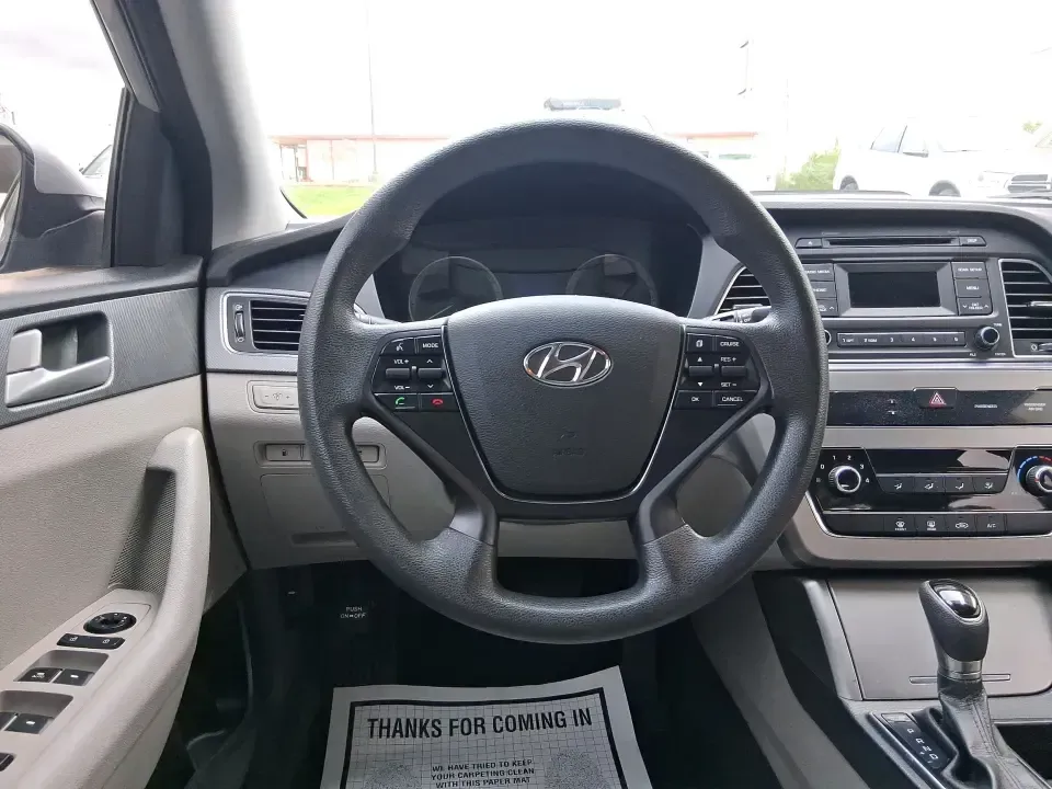 2015 Hyundai Sonata SE (5NPE24AFXFH) with an 2.4L L4 DOHC 16V engine, 7-Speed Automatic transmission, located at 1951 S Dayton Lakeview Rd., New Carlisle, OH, 45344, (937) 908-9800, 39.890999, -84.050255 - Need a dependable daily commuter that still feels comfortable for weekend getaways to Dayton, Tipp City, or a quick escape to Charleston Falls Preserve? This 2015 Hyundai Sonata SE in Symphony Silver is a smart, budget-friendly sedan that fits real life in Troy, Ohio-easy to park downtown, smooth on - Photo#16