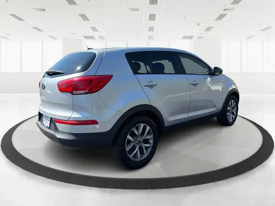 2014 Kia Sportage LX (KNDPBCAC6E7) with an 2.4L V6 DOHC 24V engine, 6-Speed Automatic transmission, located at 1230 East Main St, Xenia, OH, 45385, (937) 908-9800, 39.688026, -83.910172 - **Adventure Awaits: 2014 Kia Sportage LX Ready for Your Next Journey!**<br /> <br /> Are you in search of a reliable vehicle that combines style, comfort, and versatility? Look no further than this 2014 Kia Sportage LX, perfect for weekend getaways, family road trips, or daily commutes. This crossov - Photo#2