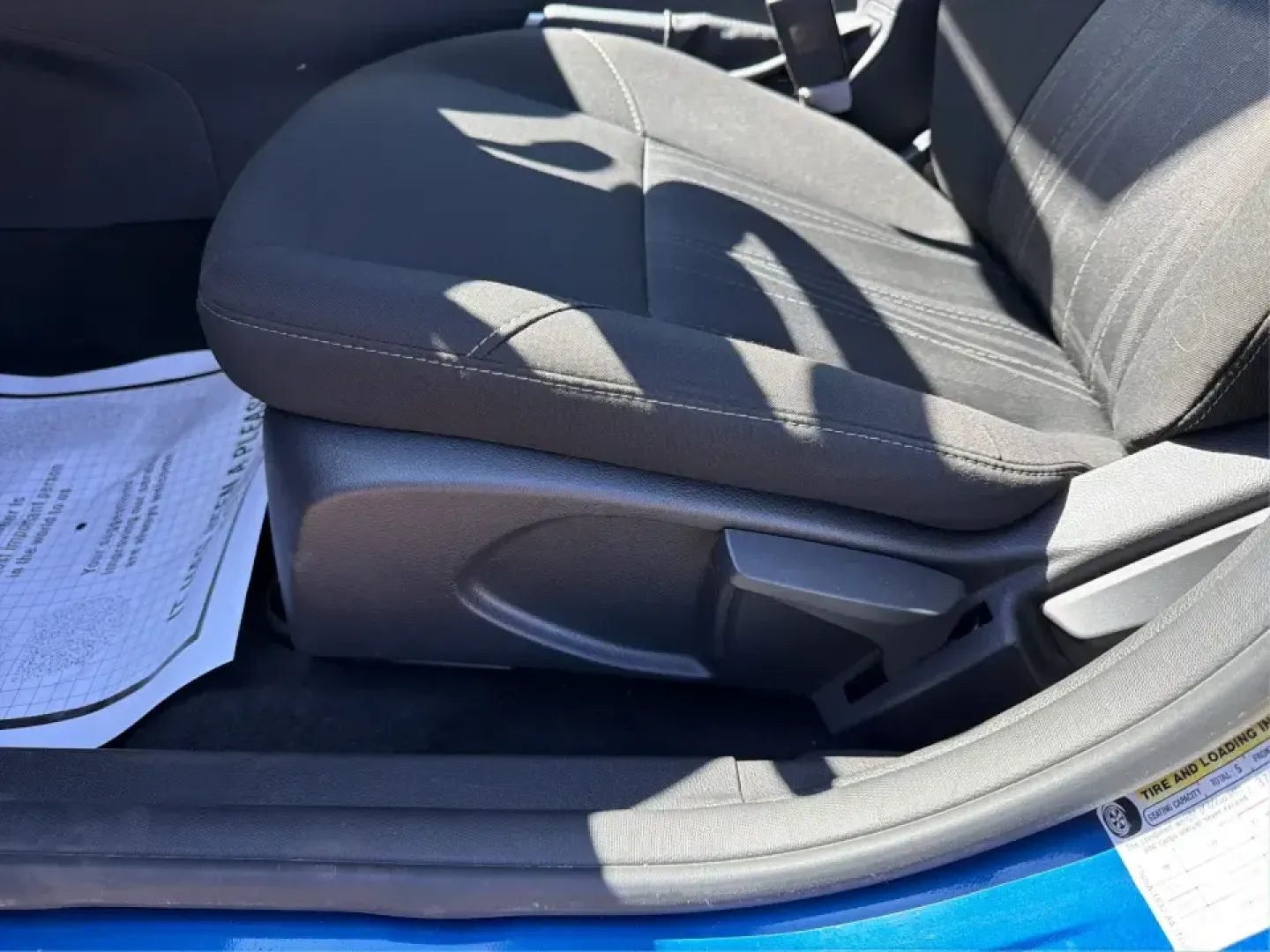 2018 Ford Focus SE (1FADP3FE5JL) with an 1.0L L3 engine, Automatic transmission, located at 1230 East Main St, Xenia, OH, 45385, (937) 908-9800, 39.688026, -83.910172 - Need a smart, budget-friendly commuter that's easy to live with all week and still ready for a spontaneous weekend escape? This 2018 Ford Focus SE sedan in eye-catching Lightning Blue Metallic is a practical pick for daily drives to Dayton, school drop-offs, and quick errands around Xenia-while keep - Photo#18