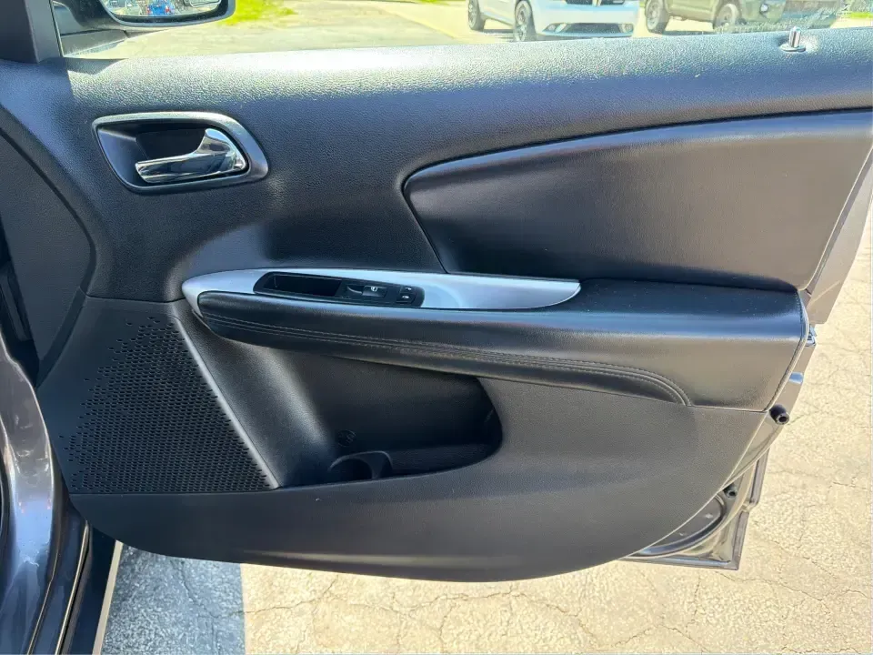 2014 Dodge Journey SXT (3C4PDDBG0ET) with an 3.6L V-6 DOHC engine, 6-Speed Automatic transmission, located at 1099 N County Rd 25A , Troy, OH, 45373, (937) 908-9800, 40.057079, -84.212883 - Pack up the kids, the dog, and the weekend bags-this 2014 Dodge Journey SXT is the kind of SUV that makes everyday life in Troy easier and spontaneous road trips feel completely doable. Whether you're tackling school drop-offs, commuting to Dayton, or planning a family day at the Miami County Fairgr - Photo#20