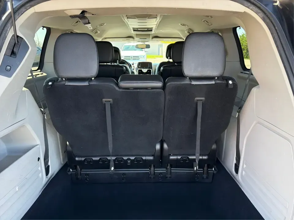 2016 Chrysler Town and Country Touring (2C4RC1BG5GR) with an Pentastar 3.6L V-6 DOHC engine, 6A transmission, located at 8750 N County Rd 25A, Piqua, OH, 45356, (937) 908-9800, 40.164391, -84.232513 - Load up the kids, the cooler, and the weekend plans-this 2016 Chrysler Town and Country Touring is the kind of family-first van that makes school drop-offs, long commutes, and road trips feel effortless. With its roomy passenger-van layout, versatile seating, and comfort features that keep everyon - Photo#12