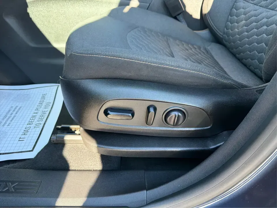 2018 Chevrolet Equinox LT (3GNAXSEV1JL) with an 1.5L I-4 gasoline direct injection engine, 6A transmission, located at 8750 N County Rd 25A, Piqua, OH, 45356, (937) 908-9800, 40.164391, -84.232513 - Picture your next Ohio road trip: a comfortable SUV loaded with gear, the kids settled in, and the confidence to keep going when the weather turns or the route heads off the main road. This 2018 Chevrolet Equinox LT in Storm Blue Metallic is built for real life in and around Piqua-whether you're com - Photo#18