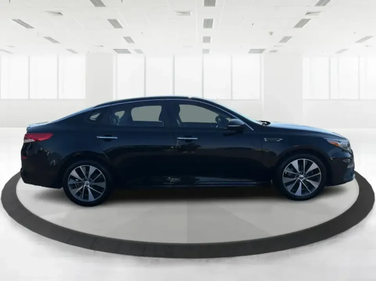 2019 Kia Optima S (5XXGT4L37KG) with an Theta II 2.4L I-4 gasoline direct injection engine, 6A transmission, located at 1099 N County Rd 25A , Troy, OH, 45373, (937) 908-9800, 40.057079, -84.212883 - Need a reliable commuter that still feels stylish for date night downtown, comfortable for weekend trips to Dayton, and efficient for the daily run up I75? This 2019 Kia Optima S in Ebony Black is a smart, budget-friendly sedan that fits real life-whether you're clocking a long work commute, shuttli - Photo#1