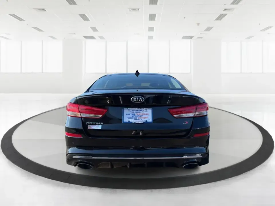 2019 Kia Optima S (5XXGT4L37KG) with an Theta II 2.4L I-4 gasoline direct injection engine, 6A transmission, located at 1099 N County Rd 25A , Troy, OH, 45373, (937) 908-9800, 40.057079, -84.212883 - Need a reliable commuter that still feels stylish for date night downtown, comfortable for weekend trips to Dayton, and efficient for the daily run up I75? This 2019 Kia Optima S in Ebony Black is a smart, budget-friendly sedan that fits real life-whether you're clocking a long work commute, shuttli - Photo#3