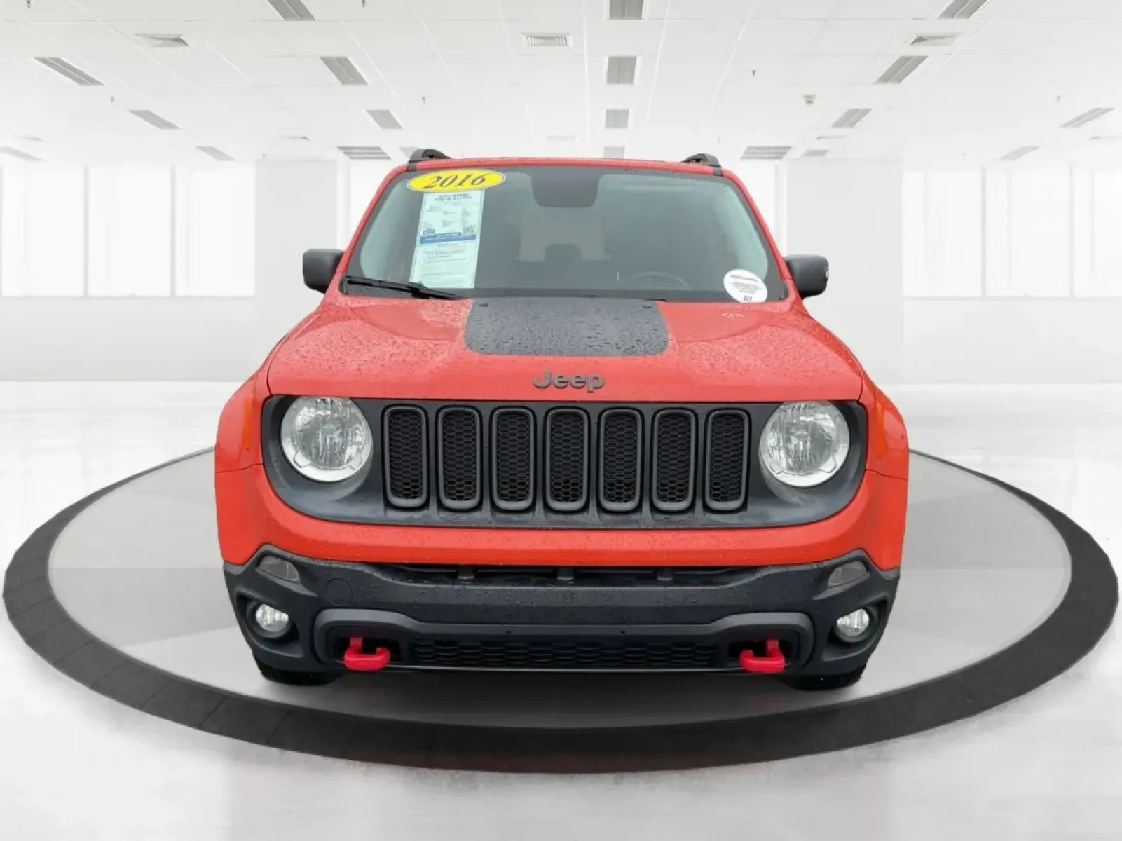 2016 Jeep Renegade Trailhawk (ZACCJBCT1GP) with an Tigershark MultiAir 2.4L I-4 variable valve contro engine, located at 4508 South Dixie Dr, Moraine, OH, 45439, (937) 908-9800, 39.689976, -84.218452 - Embrace adventure and elevate your daily routine with this 2016 Jeep Renegade Trailhawk, a versatile Crossover designed for both urban commuting and weekend escapades. Ideal for budget-conscious buyers, this vehicle combines rugged capability with modern technology, making it perfect for growing fam - Photo#7